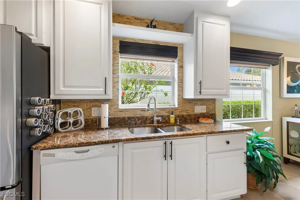 15382 Queen Angel Way Bonita Springs FL 34135