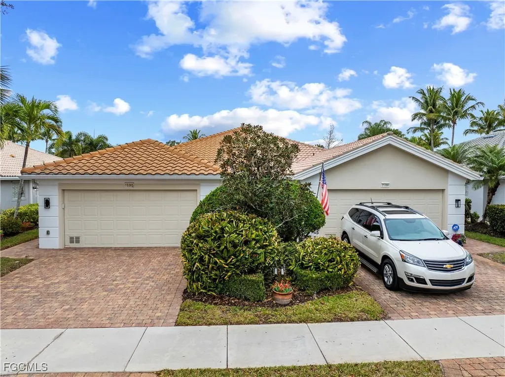 15382 Queen Angel Way Bonita Springs FL 34135
