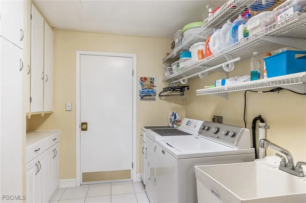 4832 Triton Court W Cape Coral FL 33904