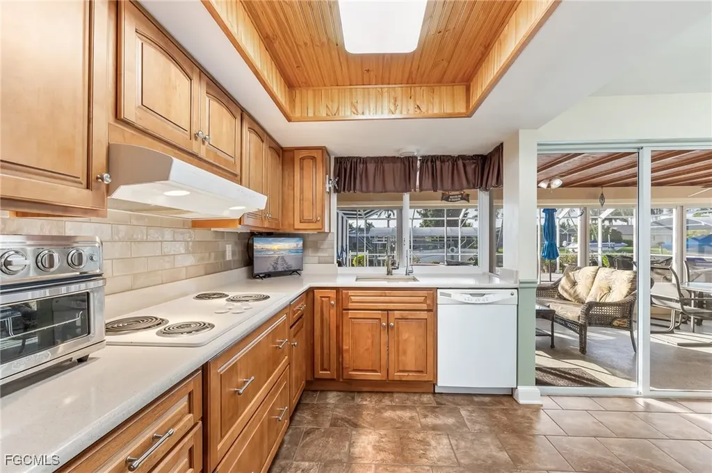 4832 Triton Court W Cape Coral FL 33904