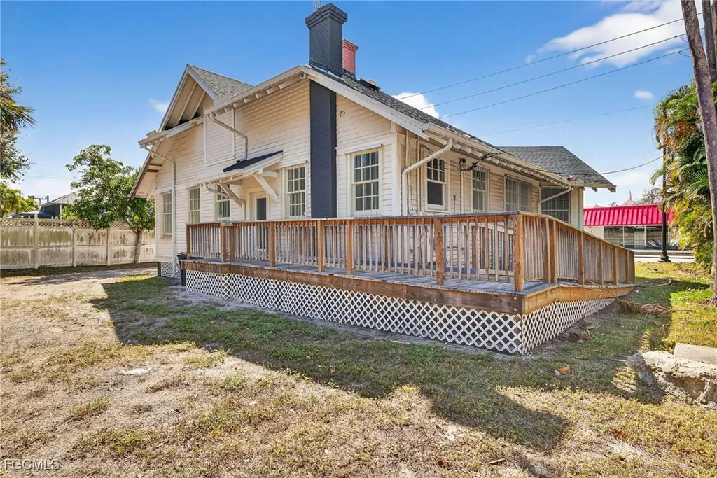 1793 Fowler Street Fort Myers FL 33901