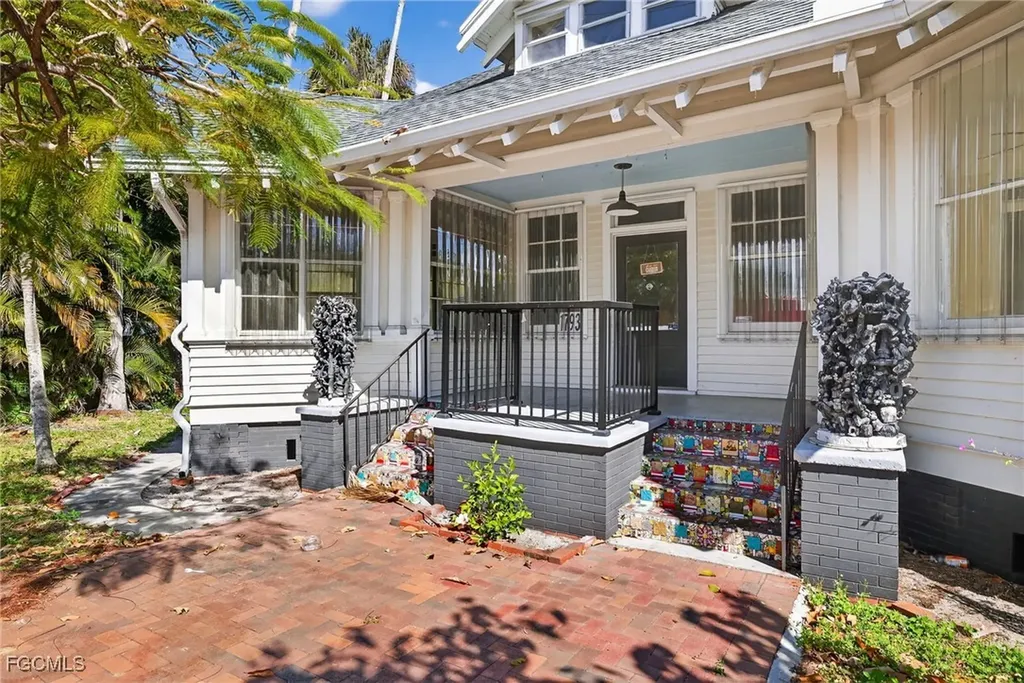 1793 Fowler Street Fort Myers FL 33901