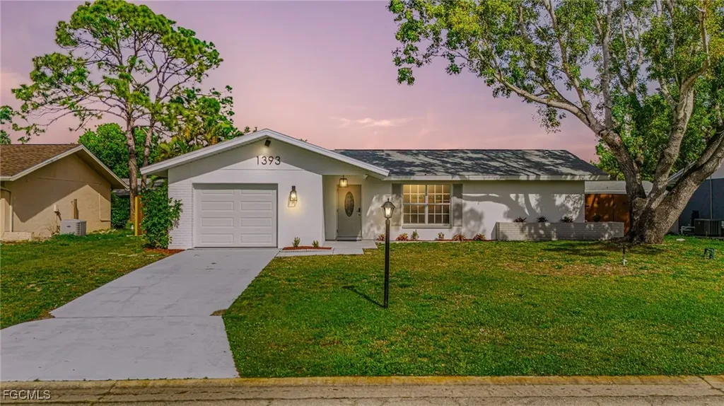 1393 White Cedar Lane North Fort Myers FL 33917