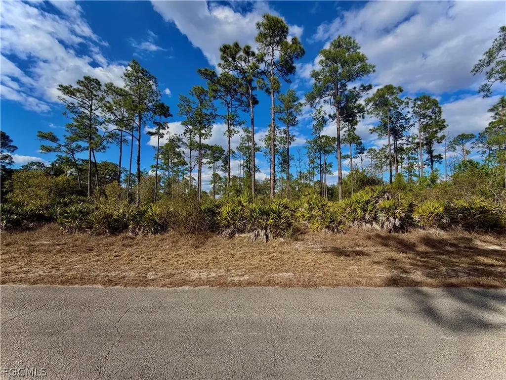 3403 E 9th Street Lehigh Acres FL 33972