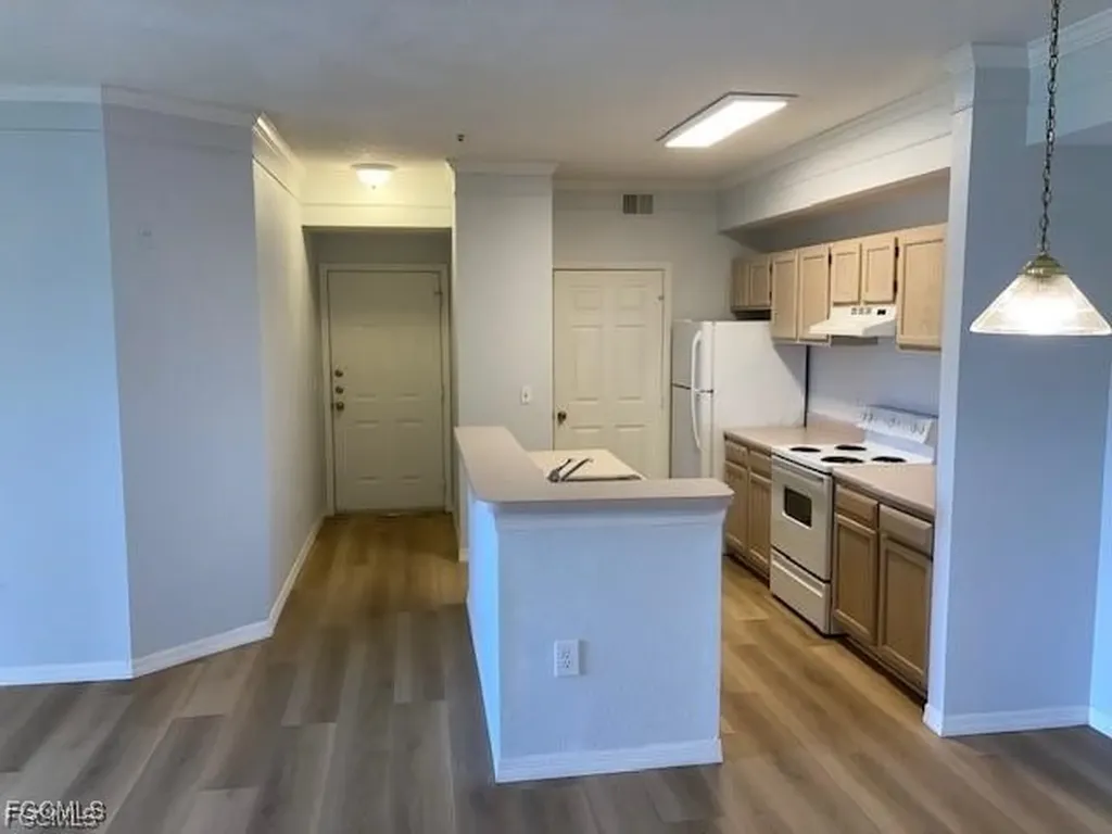 11490 Villa Grand Fort Myers FL 33913