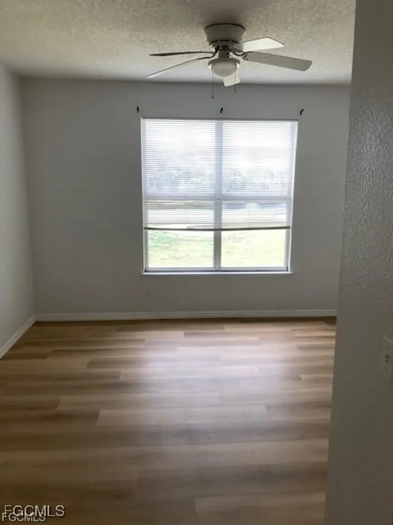 11490 Villa Grand Fort Myers FL 33913