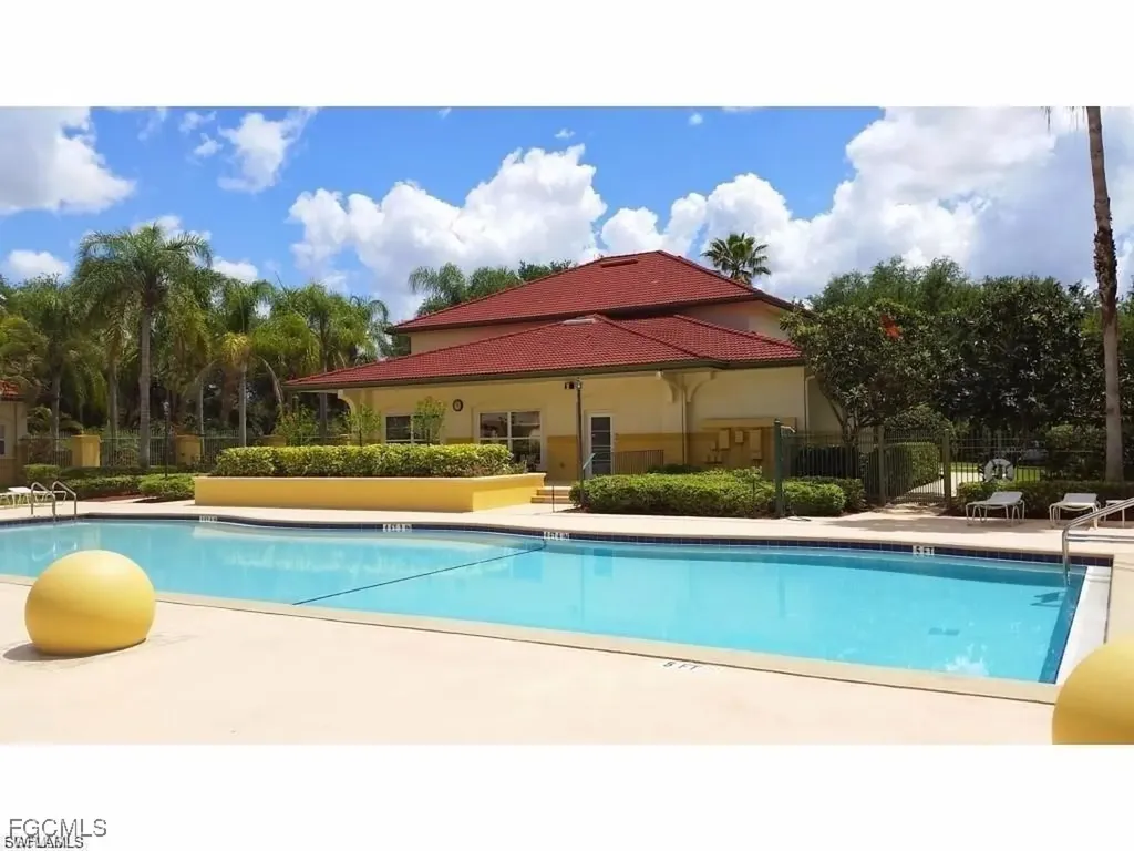 11490 Villa Grand Fort Myers FL 33913