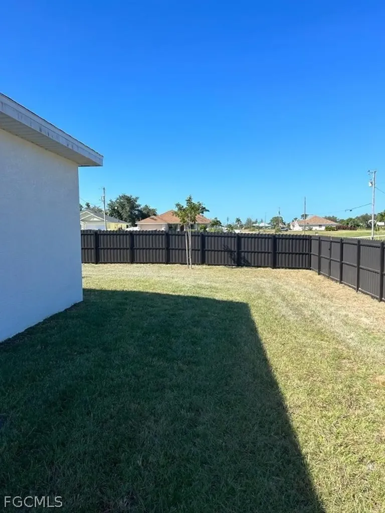 3626 NE 19 Avenue Cape Coral FL 33909