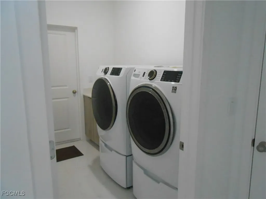 6033 Kumquat Circle Labelle FL 33935