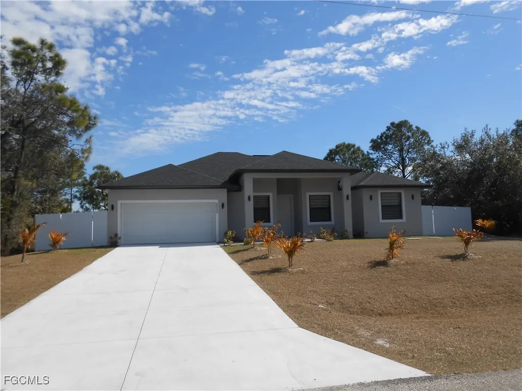 6033 Kumquat Circle Labelle FL 33935