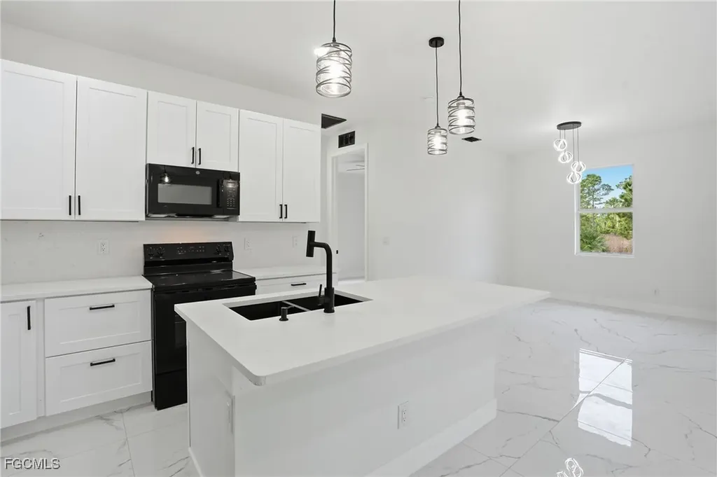 1042 Marshall Avenue S Lehigh Acres FL 33974