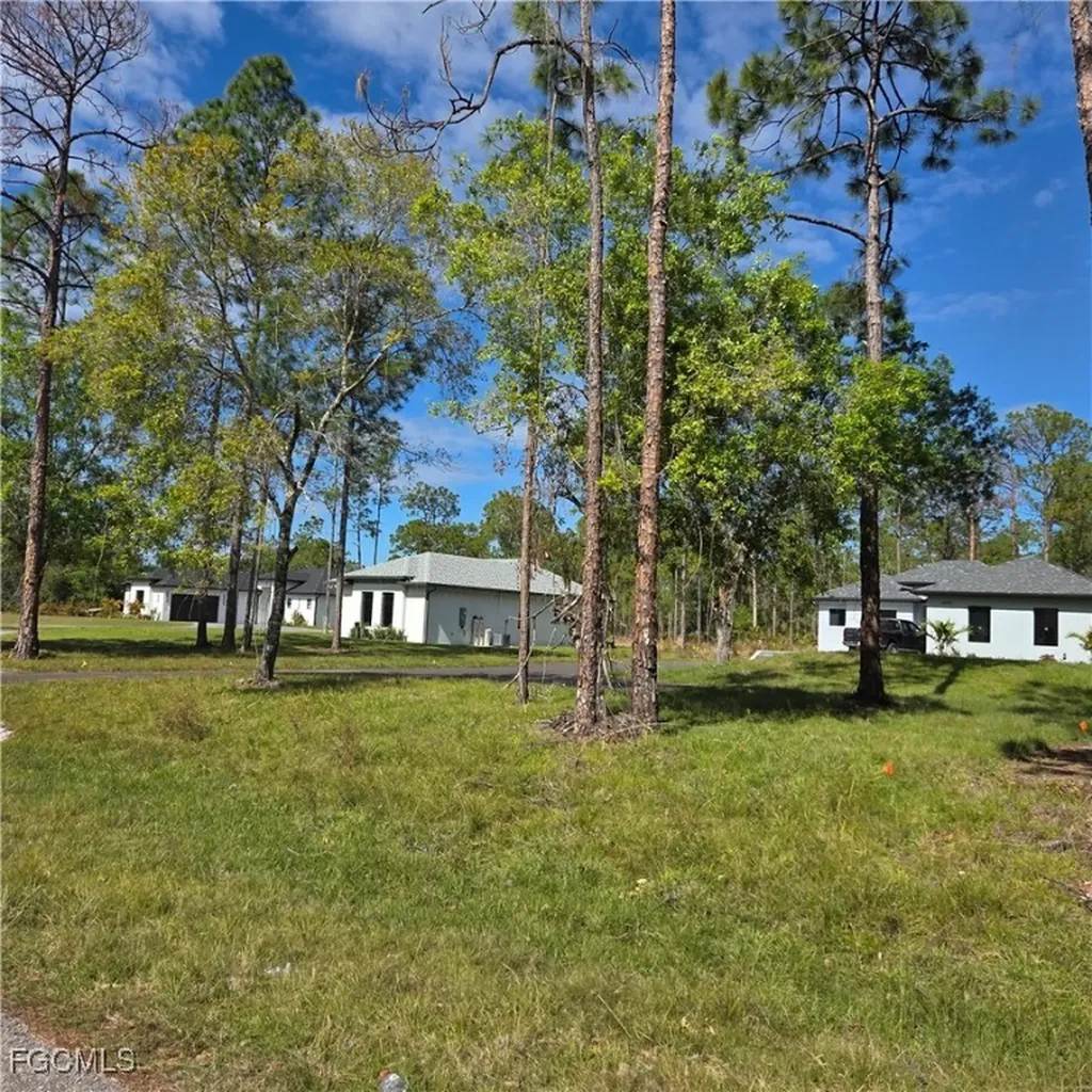 47TH Avenue NE Naples FL 34120
