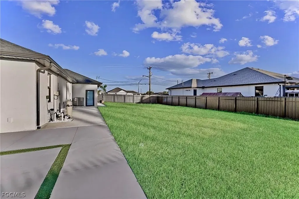 18 Nelson Road N Cape Coral FL 33993