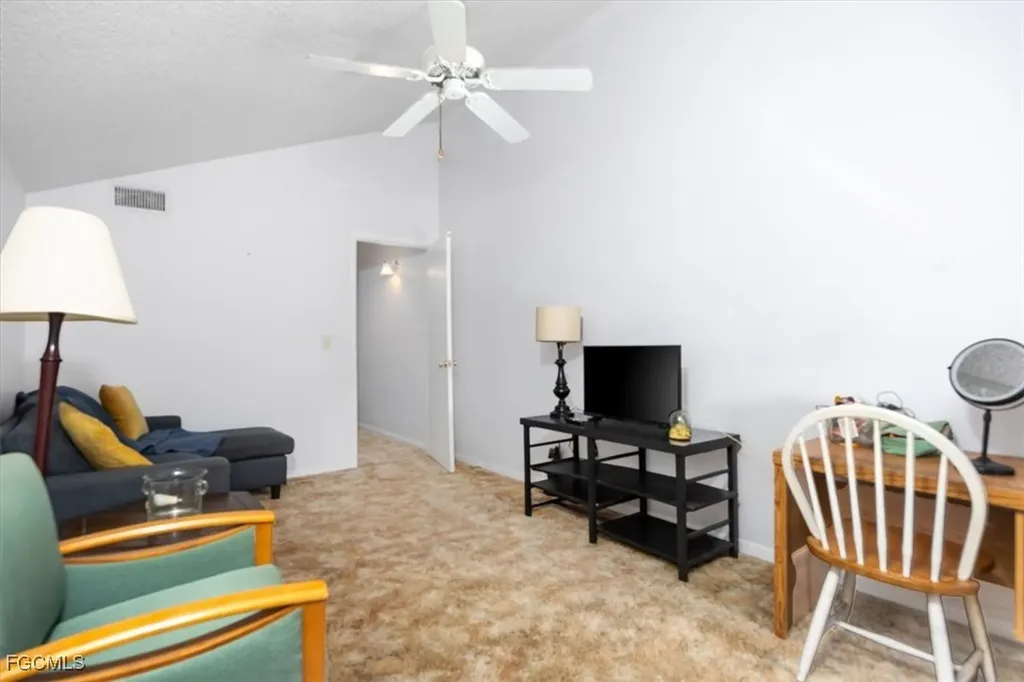 7261 Albany Road Fort Myers FL 33967