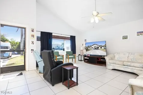 7261 Albany Road Fort Myers FL 33967