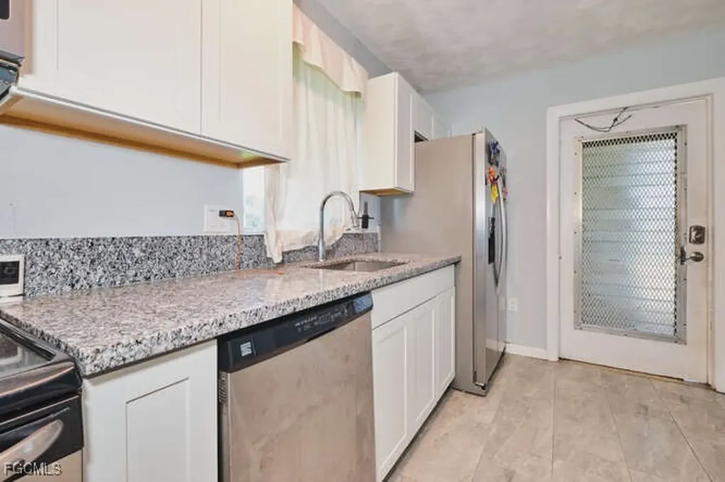 1637 Piney Road North Fort Myers FL 33903