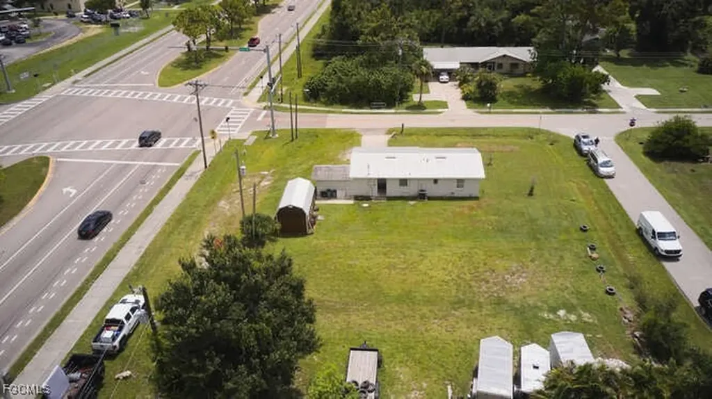 1637 Piney Road North Fort Myers FL 33903