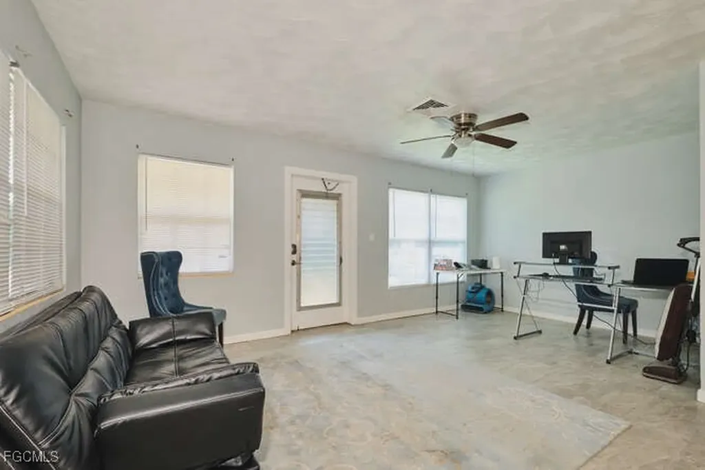 1637 Piney Road North Fort Myers FL 33903