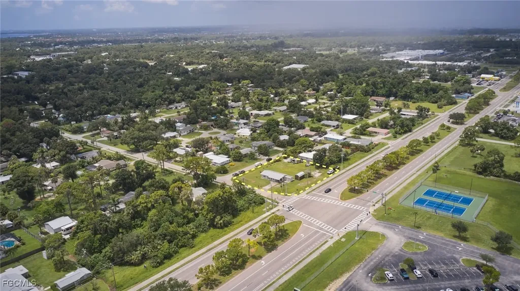 1637 Piney Road North Fort Myers FL 33903