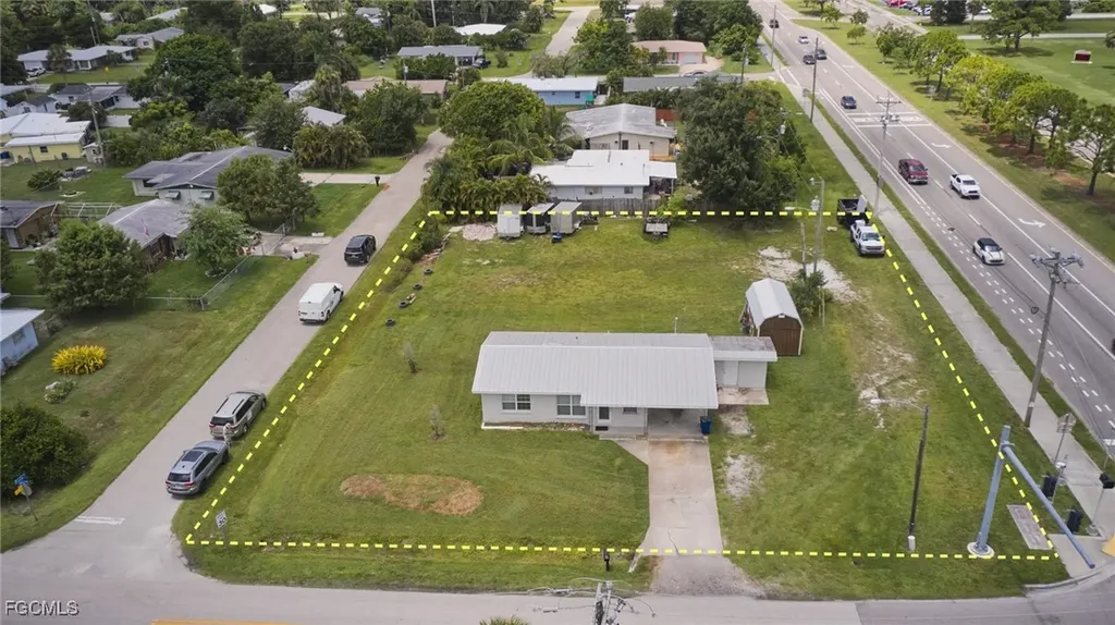 1637 Piney Road North Fort Myers FL 33903
