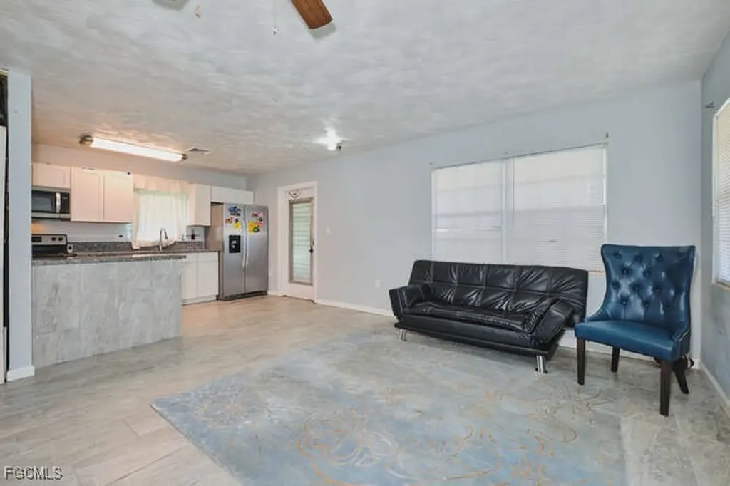 1637 Piney Road North Fort Myers FL 33903