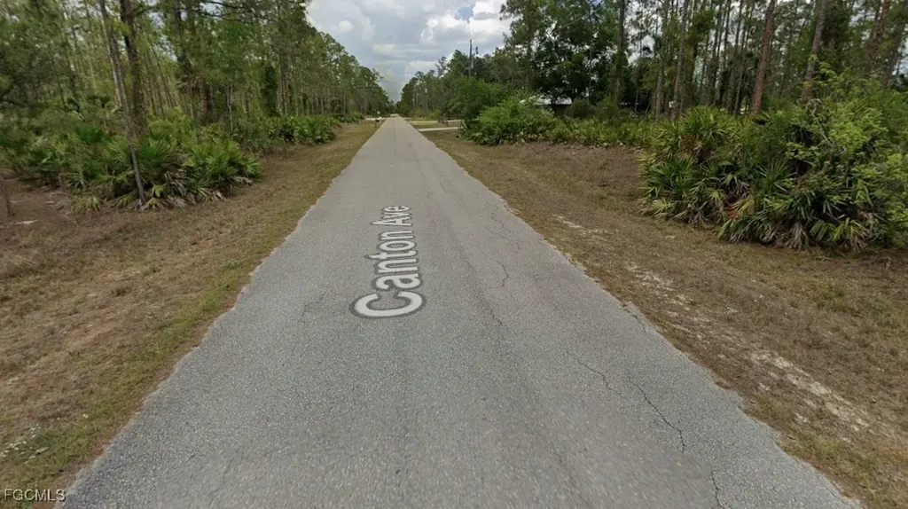 2214 Canton Avenue Alva FL 33920