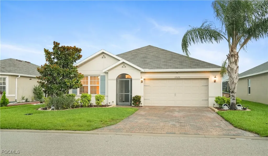 19420 Mossy Ledge Terrace Lehigh Acres FL 33936