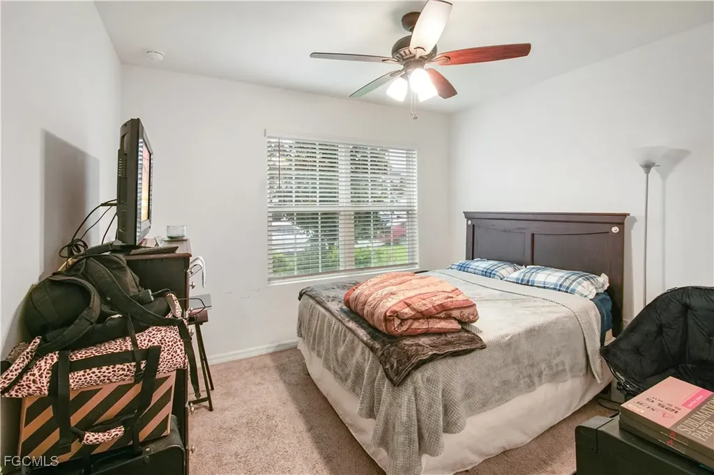 19420 Mossy Ledge Terrace Lehigh Acres FL 33936