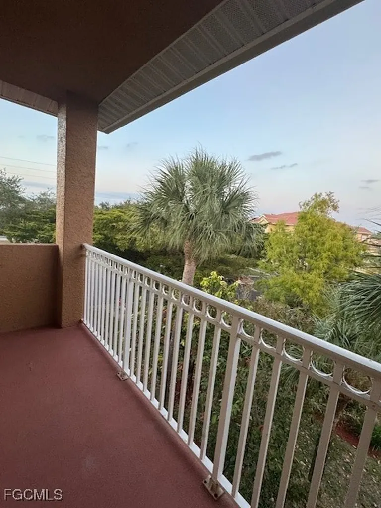 15605 Ocean Walk Circle Fort Myers FL 33908