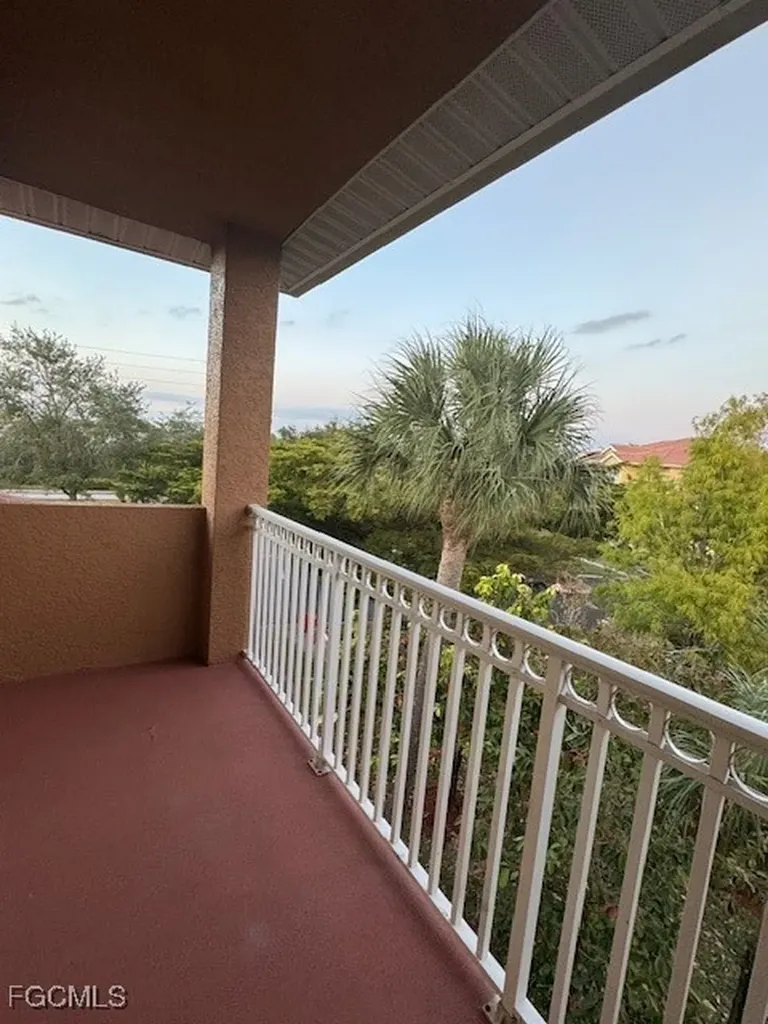 15605 Ocean Walk Circle Fort Myers FL 33908
