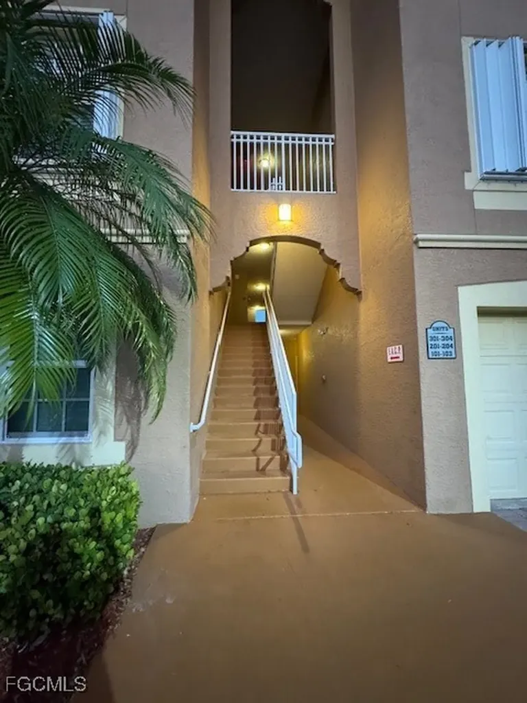 15605 Ocean Walk Circle Fort Myers FL 33908