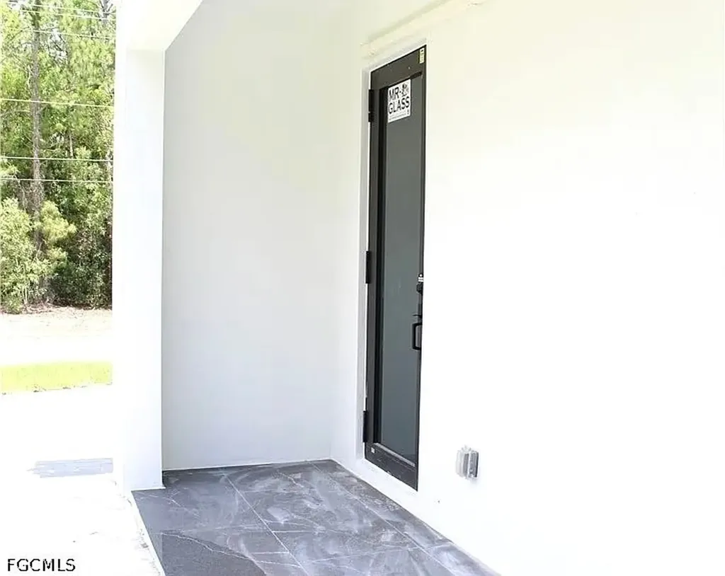 3306 E 2nd Street Lehigh Acres FL 33936