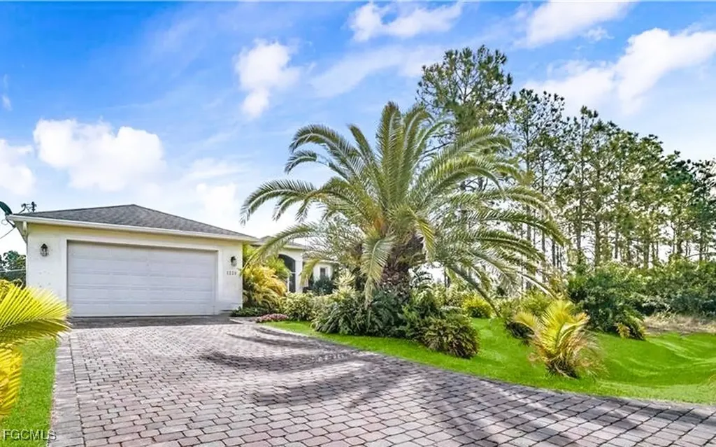 1220 Mckinley Avenue Lehigh Acres FL 33972