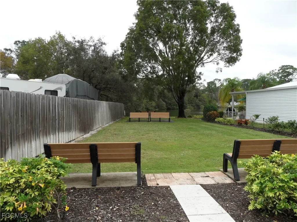 10580 Wales Loop Bonita Springs FL 34135