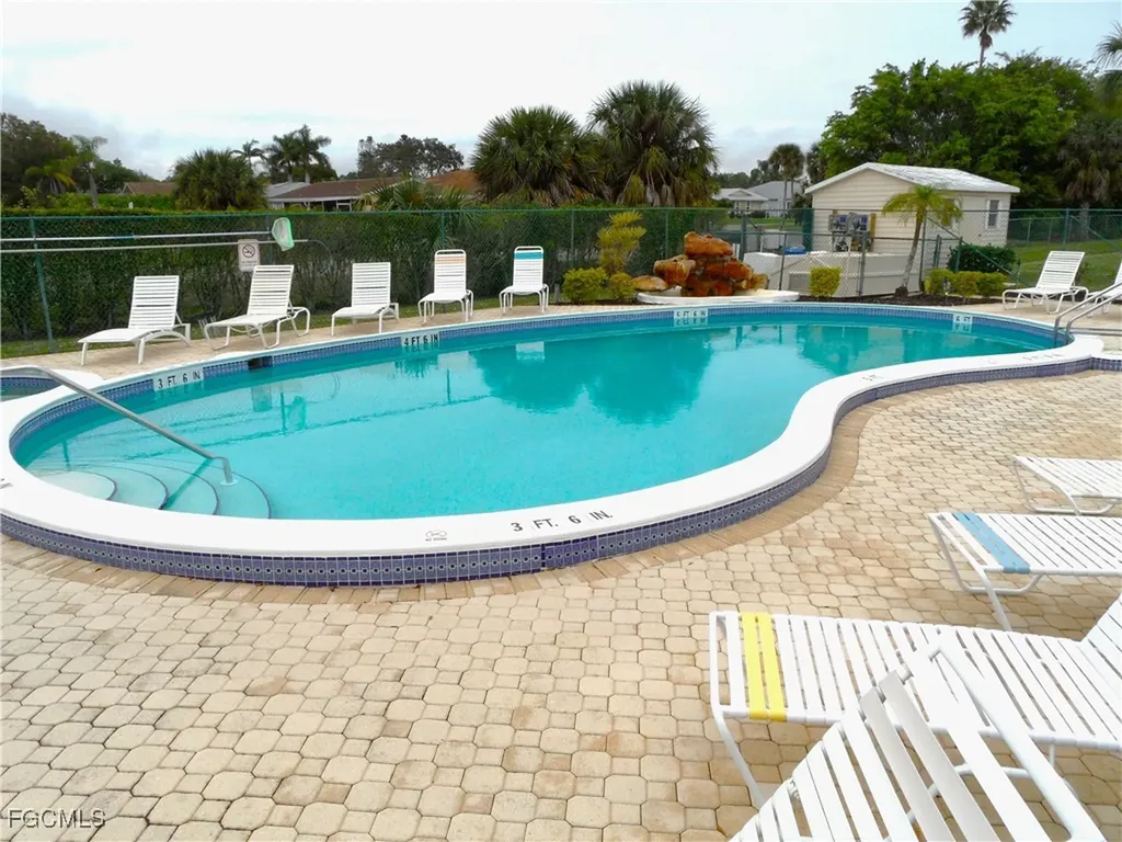 10580 Wales Loop Bonita Springs FL 34135