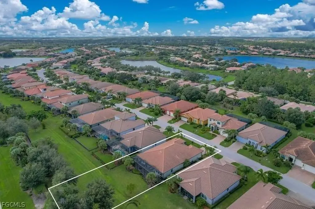 12749 Astor Place Fort Myers FL 33913