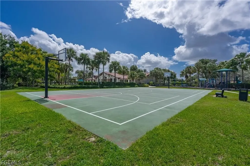 12749 Astor Place Fort Myers FL 33913