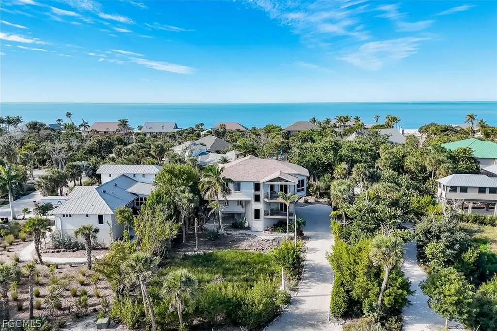 4353 Gulf Pines Drive Sanibel FL 33957