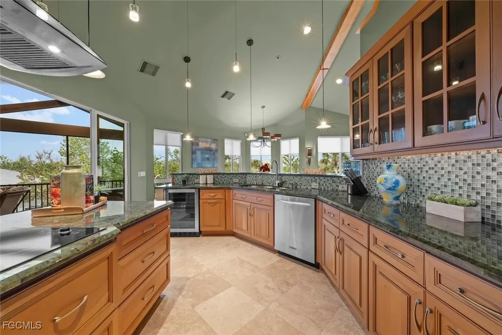 4353 Gulf Pines Drive Sanibel FL 33957