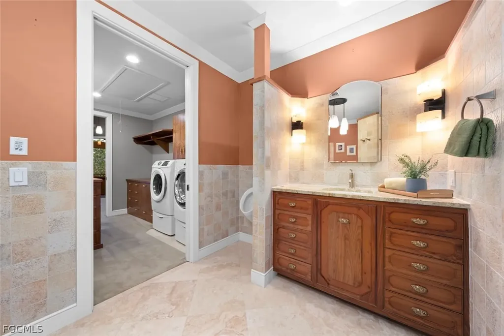 4353 Gulf Pines Drive Sanibel FL 33957