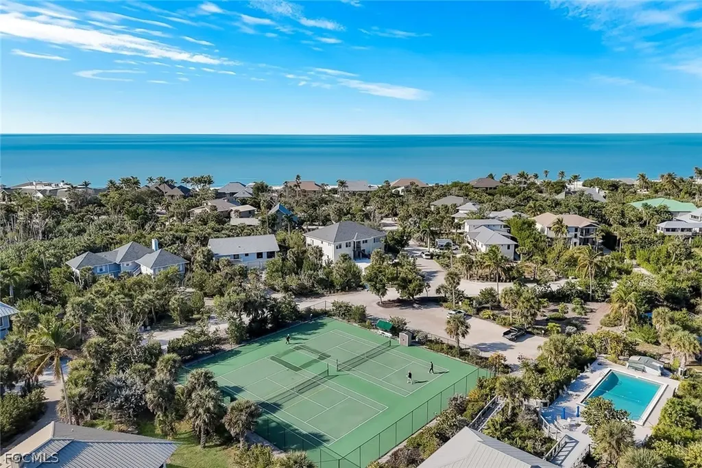 4353 Gulf Pines Drive Sanibel FL 33957