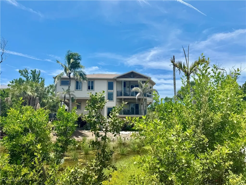4353 Gulf Pines Drive Sanibel FL 33957