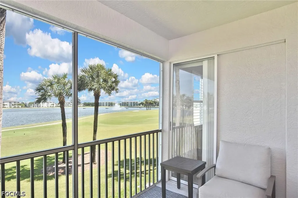 10460 Washingtonia Palm Way Fort Myers FL 33966