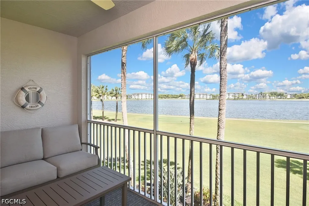 10460 Washingtonia Palm Way Fort Myers FL 33966