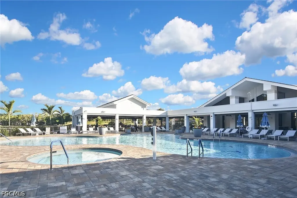 10460 Washingtonia Palm Way Fort Myers FL 33966