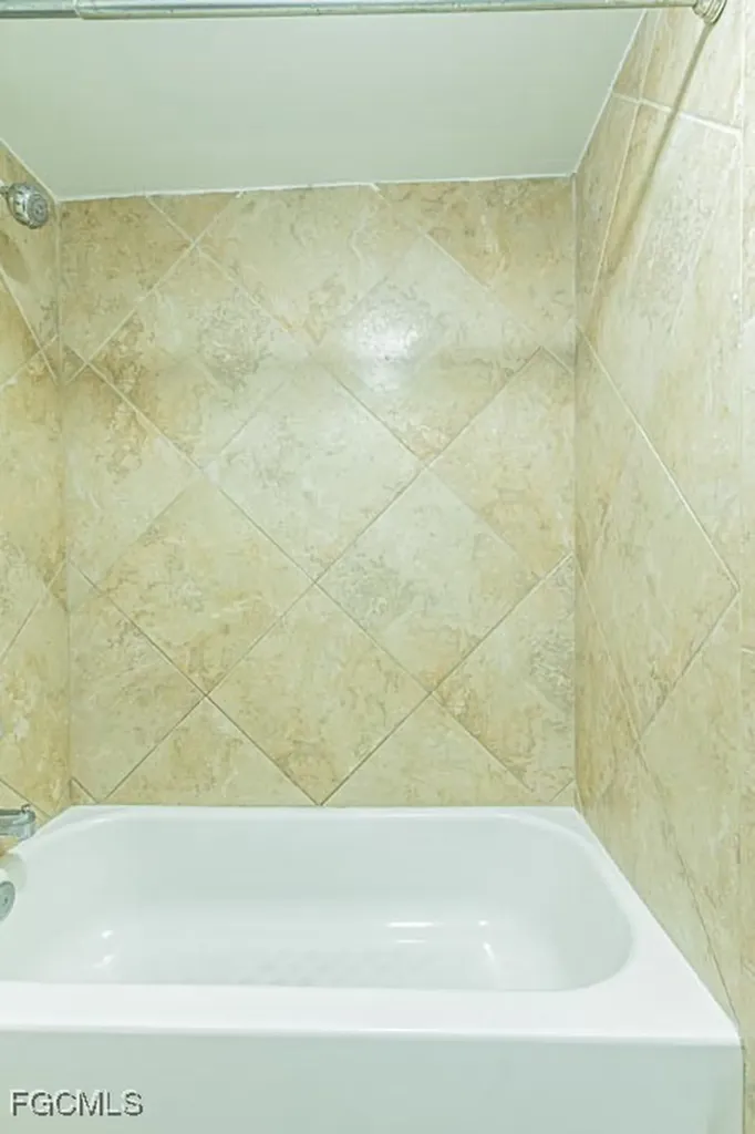 3290 Sandlewood Lane Fort Myers FL 33907