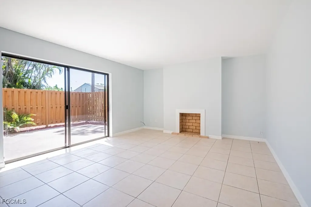 3290 Sandlewood Lane Fort Myers FL 33907