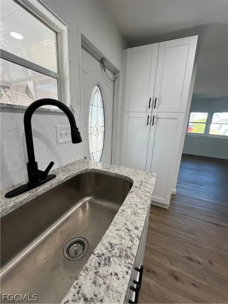 3172 Pluto Circle North Fort Myers FL 33903