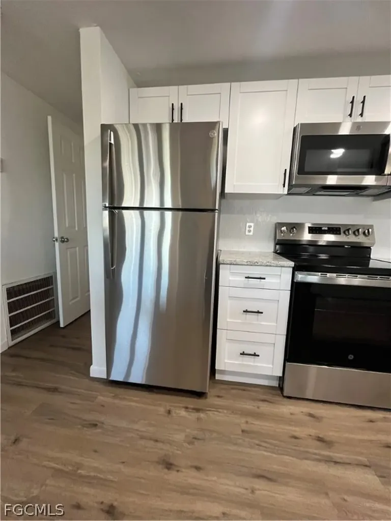 3172 Pluto Circle North Fort Myers FL 33903