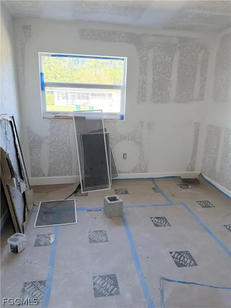 3000 Poinciana Drive Naples FL 34105
